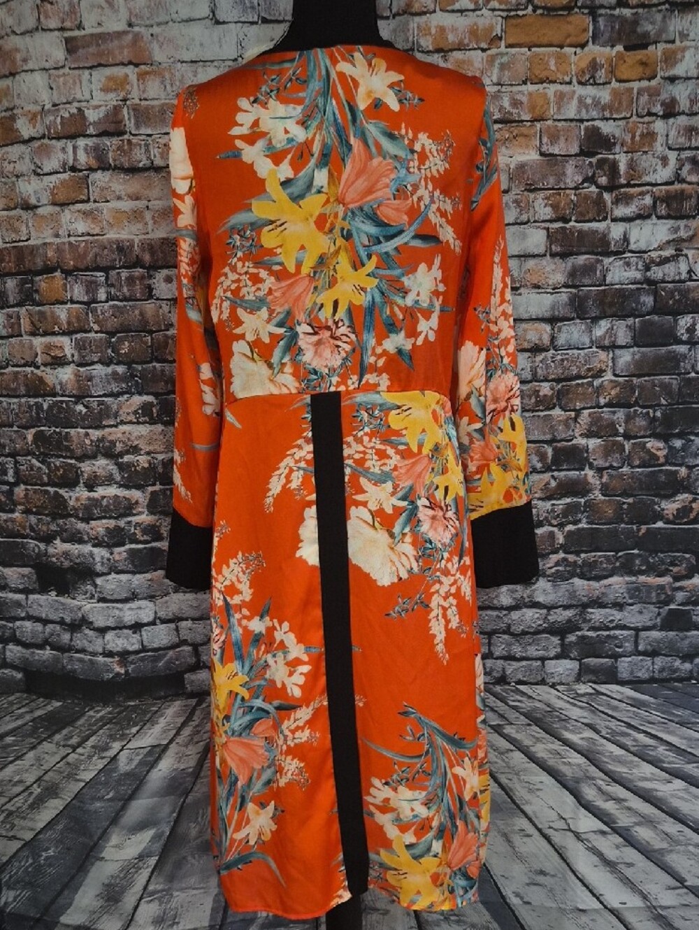 River Island Red Floral Lightweight Kimono NWT SZ 8 - Picture 7 of 7